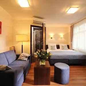 Armon Aparthotel