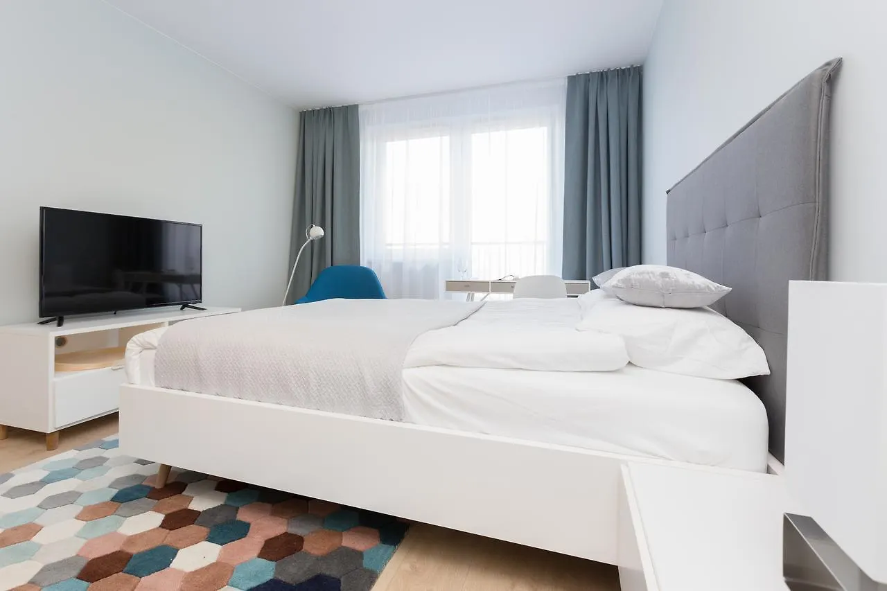Apartamenty Hello Halicka 5 Krakow 3*,